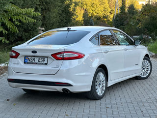 Ford Fusion foto 5