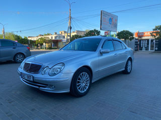 Mercedes E-Class foto 10