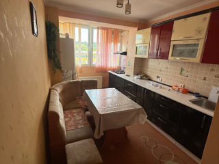 2-комн. кв., 50 м², 5/5 эт.