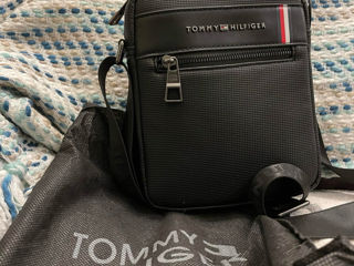 Geanta Tommy Hilfiger foto 2