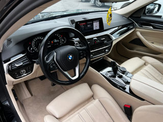 BMW 5 Series foto 7