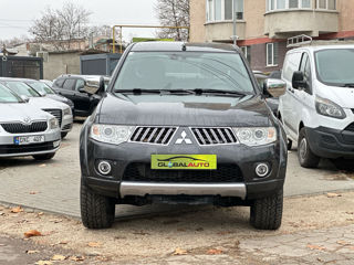 Mitsubishi L200 foto 2