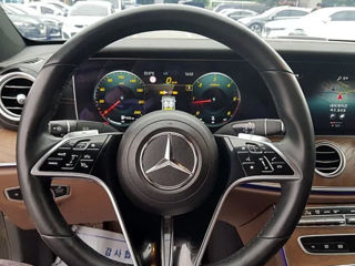 Mercedes E Class foto 8