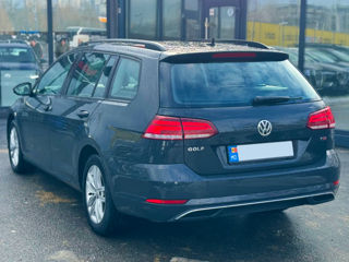 Volkswagen Golf foto 8