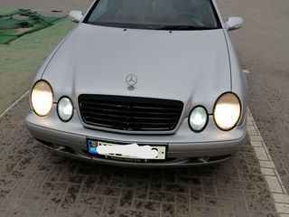 Mercedes CLK Class foto 2