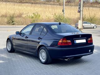 BMW 3 Series foto 6