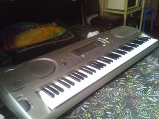 Синтезатор Casio WK-3200 в хорошем состоянии