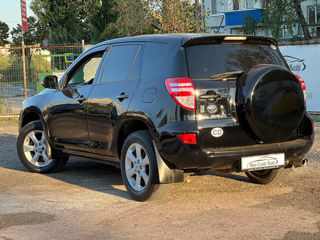 Toyota Rav 4 foto 6