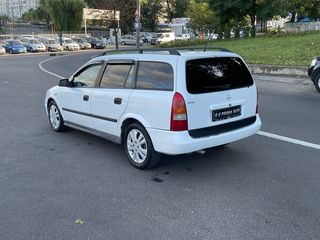 Opel Astra foto 8