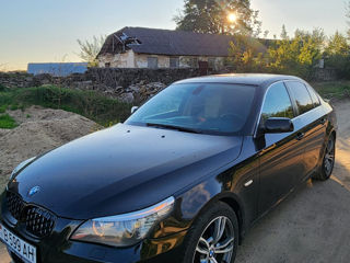 BMW 5 Series foto 10