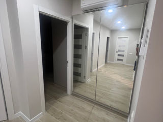 Apartament cu 2 camere, 65 m², Centru, Chișinău foto 3