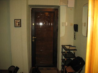 Apartament 3 camere, Cahul, mag. "Modern", complet mobilat, cu semnalizare de pază foto 2
