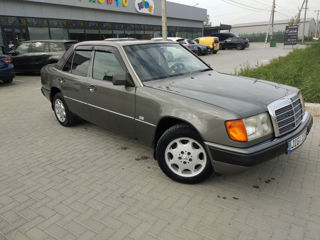 Mercedes Series (W124) foto 2