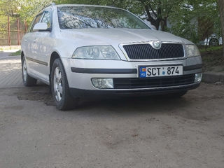 Skoda Octavia foto 1