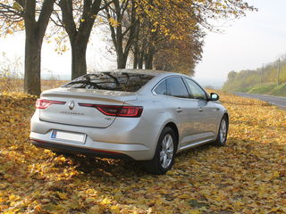 Renault Talisman foto 2