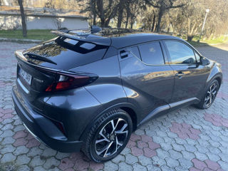 Toyota C-HR foto 3