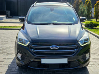 Ford Kuga foto 1