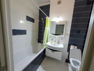 Apartament cu 2 camere, 82 m², Telecentru, Chișinău foto 2