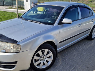 Skoda Superb foto 1