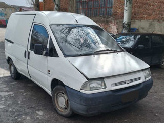 Vând piese de Fiat Scudo din anul 1997, 1.9 diesel.