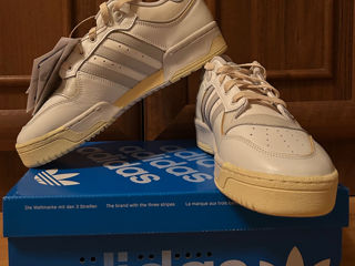 Adidas Rivalry low 42. foto 3