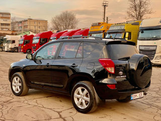 Toyota Rav 4 foto 4