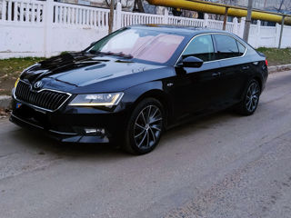 Skoda Superb foto 3