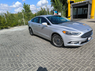 Ford Fusion foto 1