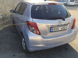 Toyota Yaris foto 3