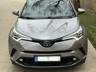 Toyota C-HR foto 3