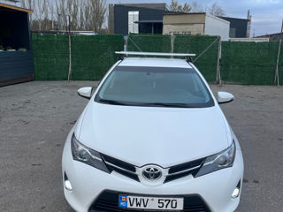 Toyota Auris foto 2