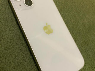 Продам iPhone 13