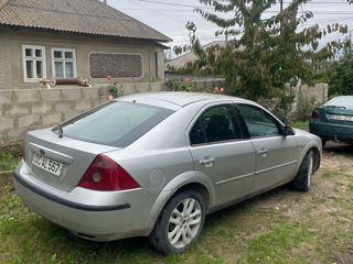 Ford Mondeo foto 3