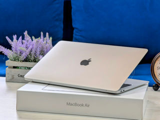 MacBook Air Retina 2020 (Core i5 1030NG7/8Gb Ram/256Gb SSD/308Cycles/13.3" Retina) foto 12