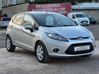 Ford Fiesta foto 9