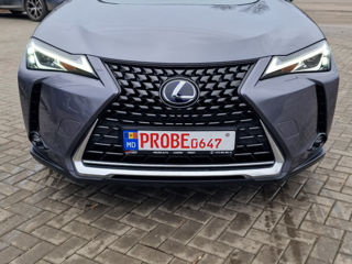 Lexus UX foto 2