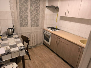 Apartament cu 2 camere, 42 m², Botanica, Chișinău foto 2