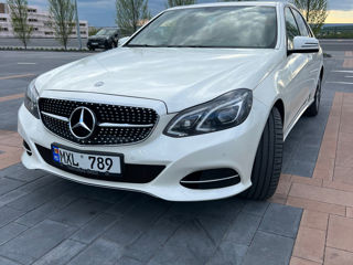 Mercedes E-Class foto 1