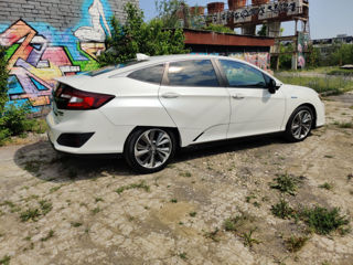 Honda Clarity фото 3