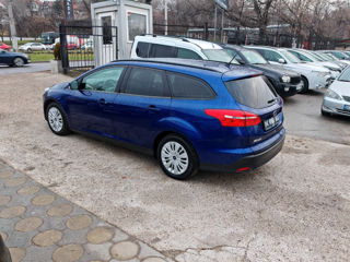 Ford Focus foto 8