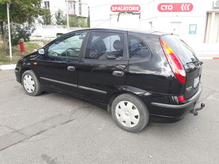 Nissan Almera Tino foto 6