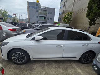 Hyundai IONIQ foto 10