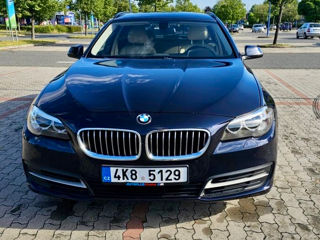 BMW 5 Series Touring foto 1