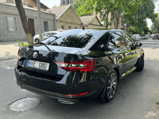 Skoda Superb foto 3