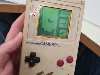 Gameboy prima generatie.  1000 lei. Cu joc tetris.