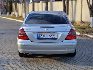 Mercedes E-Class foto 4