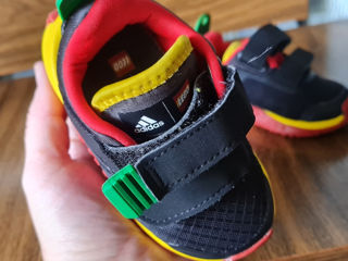 Adidas Lego foto 2