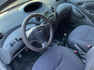 Toyota Yaris foto 5