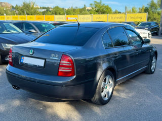 Skoda Superb foto 4