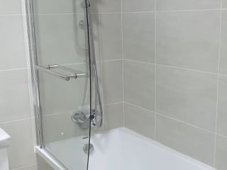 Se ofera in chirie apartament cu 2 camere , amplasat pe str. Varșovia, Botanica.Mobilat!